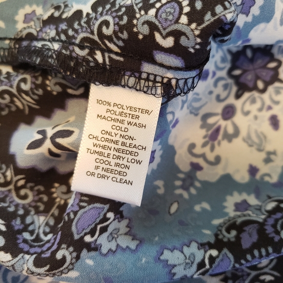 Like new Loft patterned polyester blouse - Picture 6 of 6
